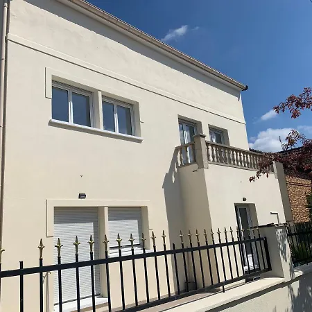 Guest house Tenjin 17 *